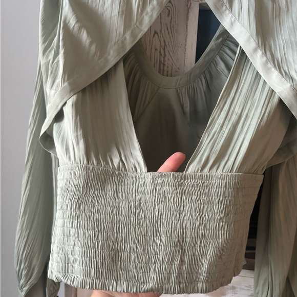 Anthropologie green cropped blouse - Picture 9 of 9